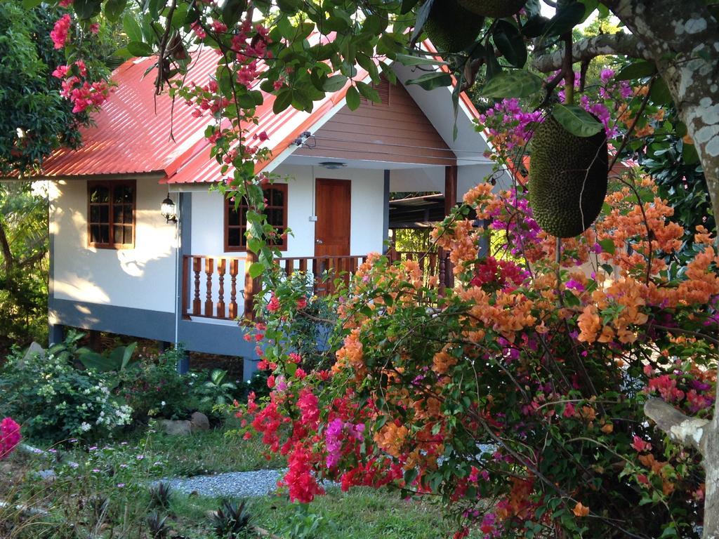 Areeya Resort Watthana Nakhon Buitenkant foto