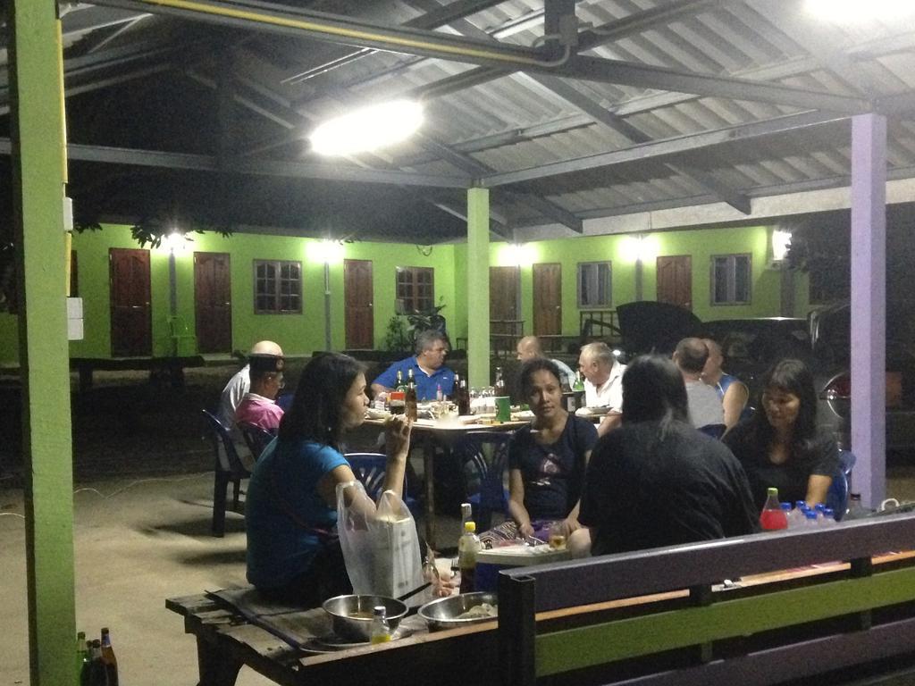 Areeya Resort Watthana Nakhon Buitenkant foto