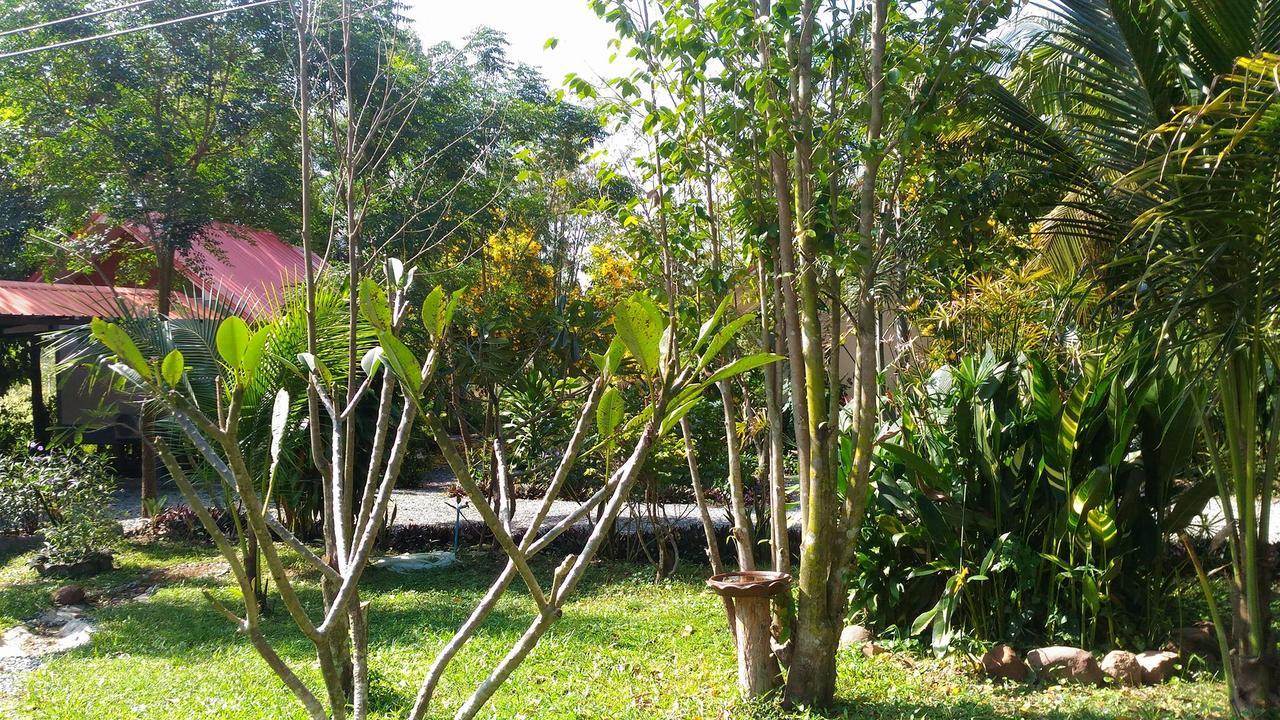 Areeya Resort Watthana Nakhon Buitenkant foto