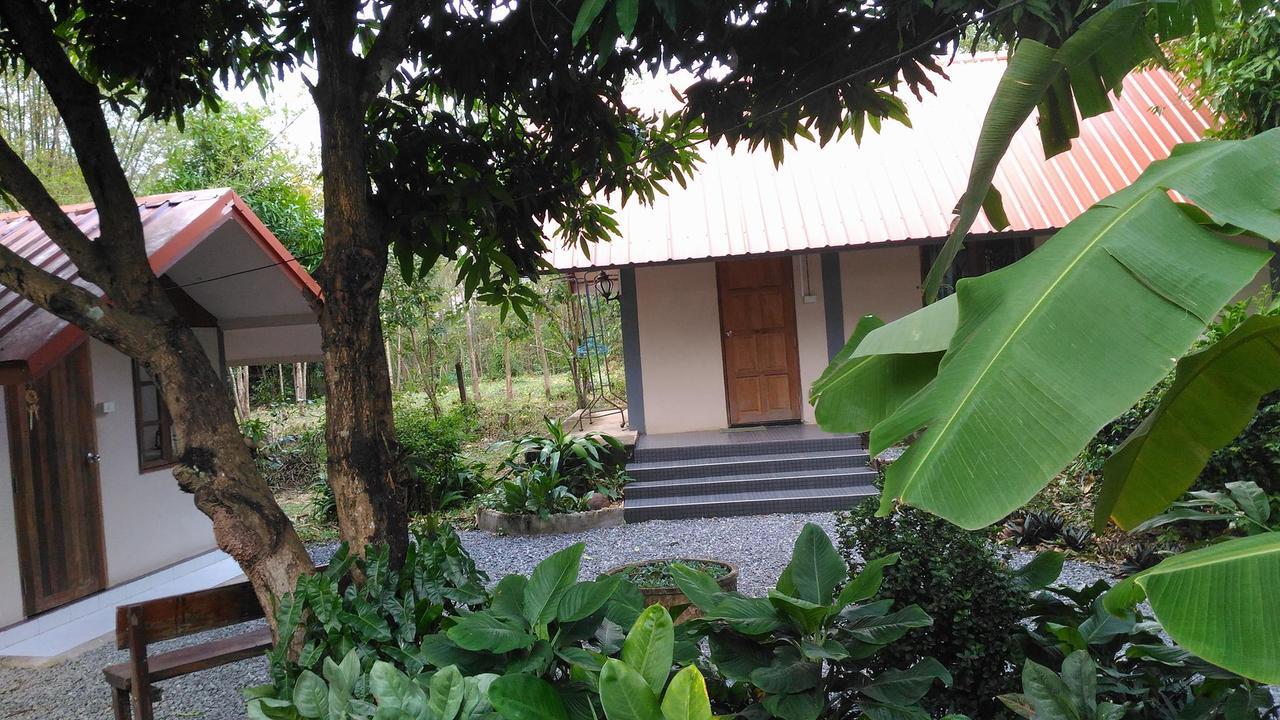 Areeya Resort Watthana Nakhon Buitenkant foto